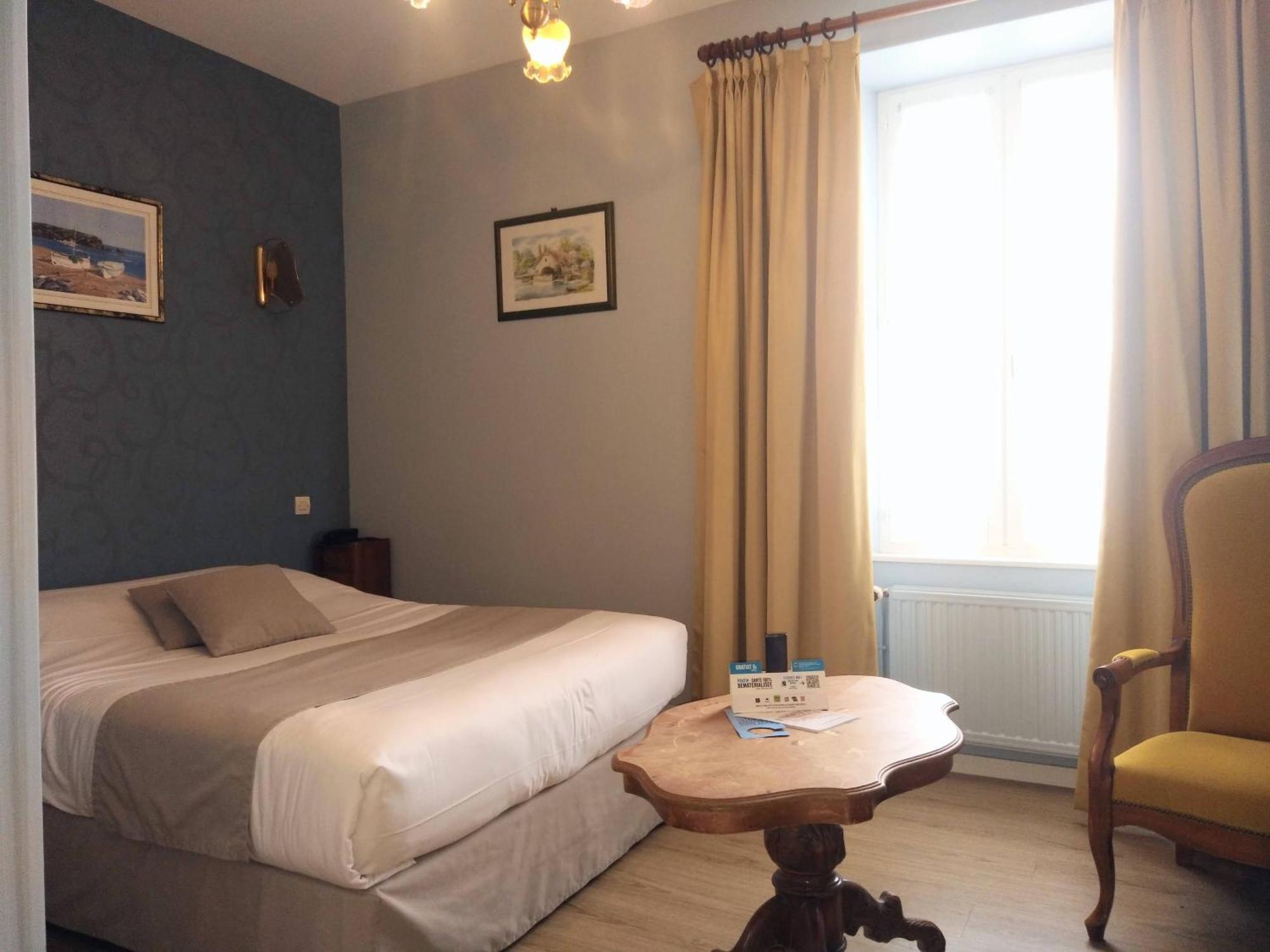 Hostellerie Saint Martin- Logis Hotel Et Restaurant Creully sur Seulles Eksteriør billede