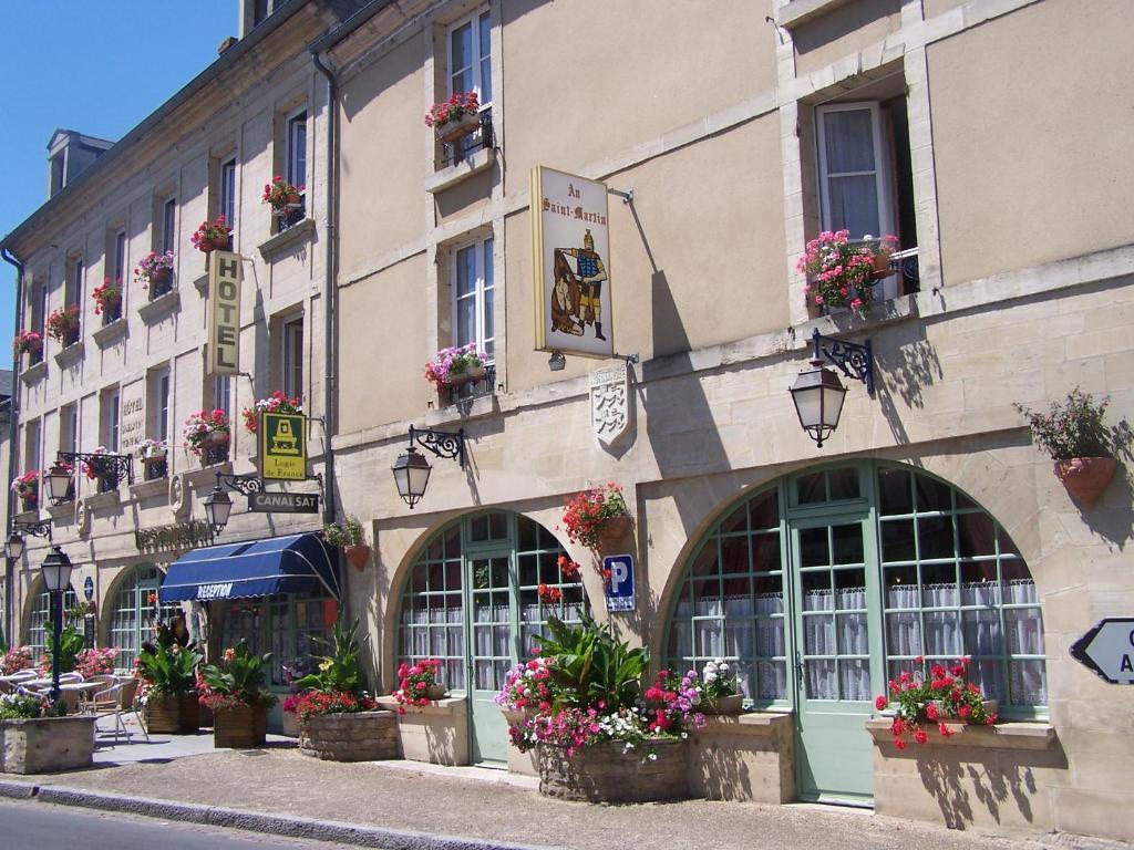 Hostellerie Saint Martin- Logis Hotel Et Restaurant Creully sur Seulles Eksteriør billede