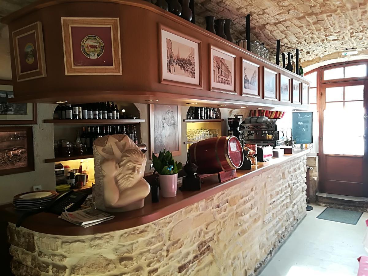 Hostellerie Saint Martin- Logis Hotel Et Restaurant Creully sur Seulles Eksteriør billede