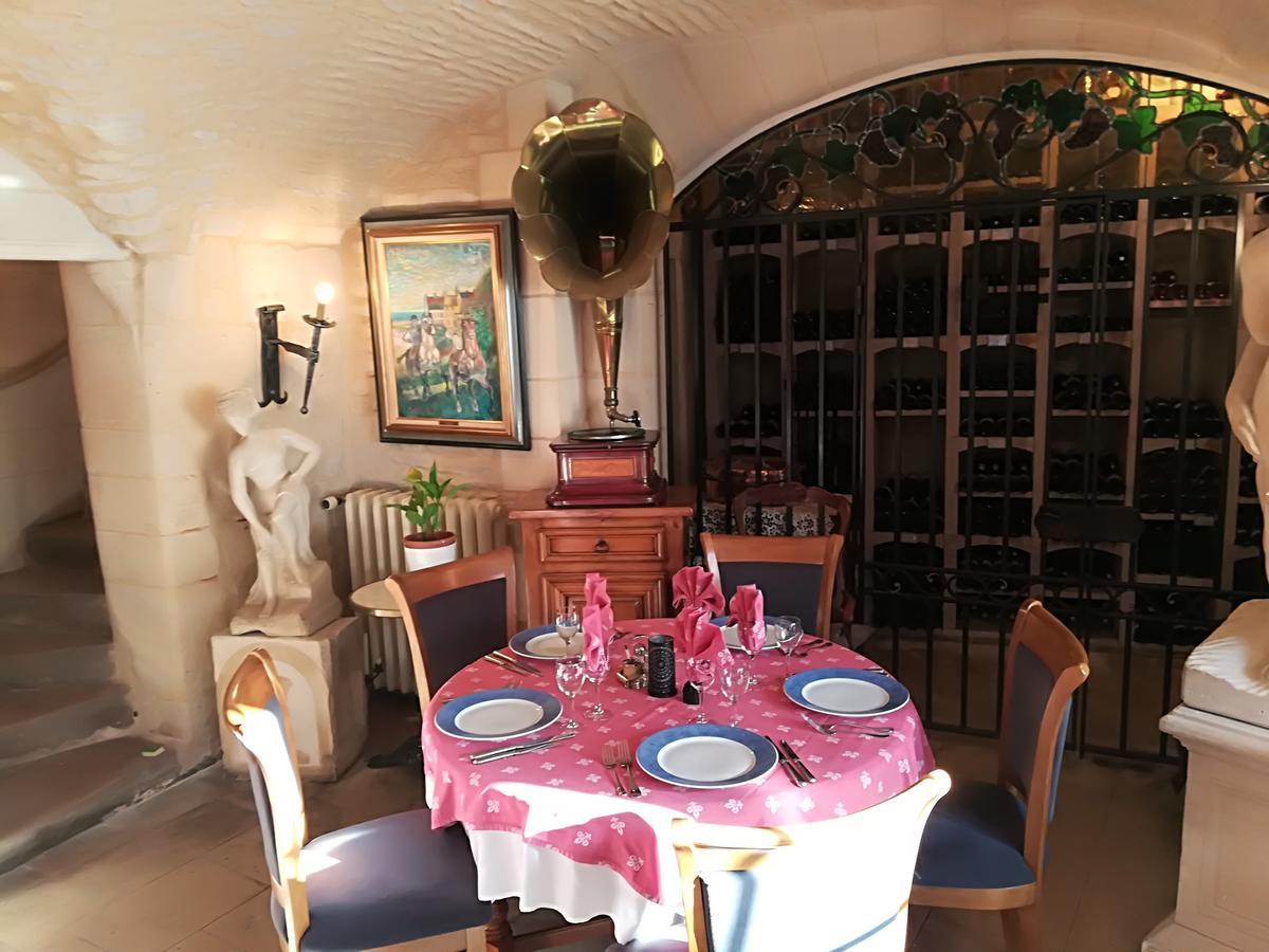 Hostellerie Saint Martin- Logis Hotel Et Restaurant Creully sur Seulles Eksteriør billede