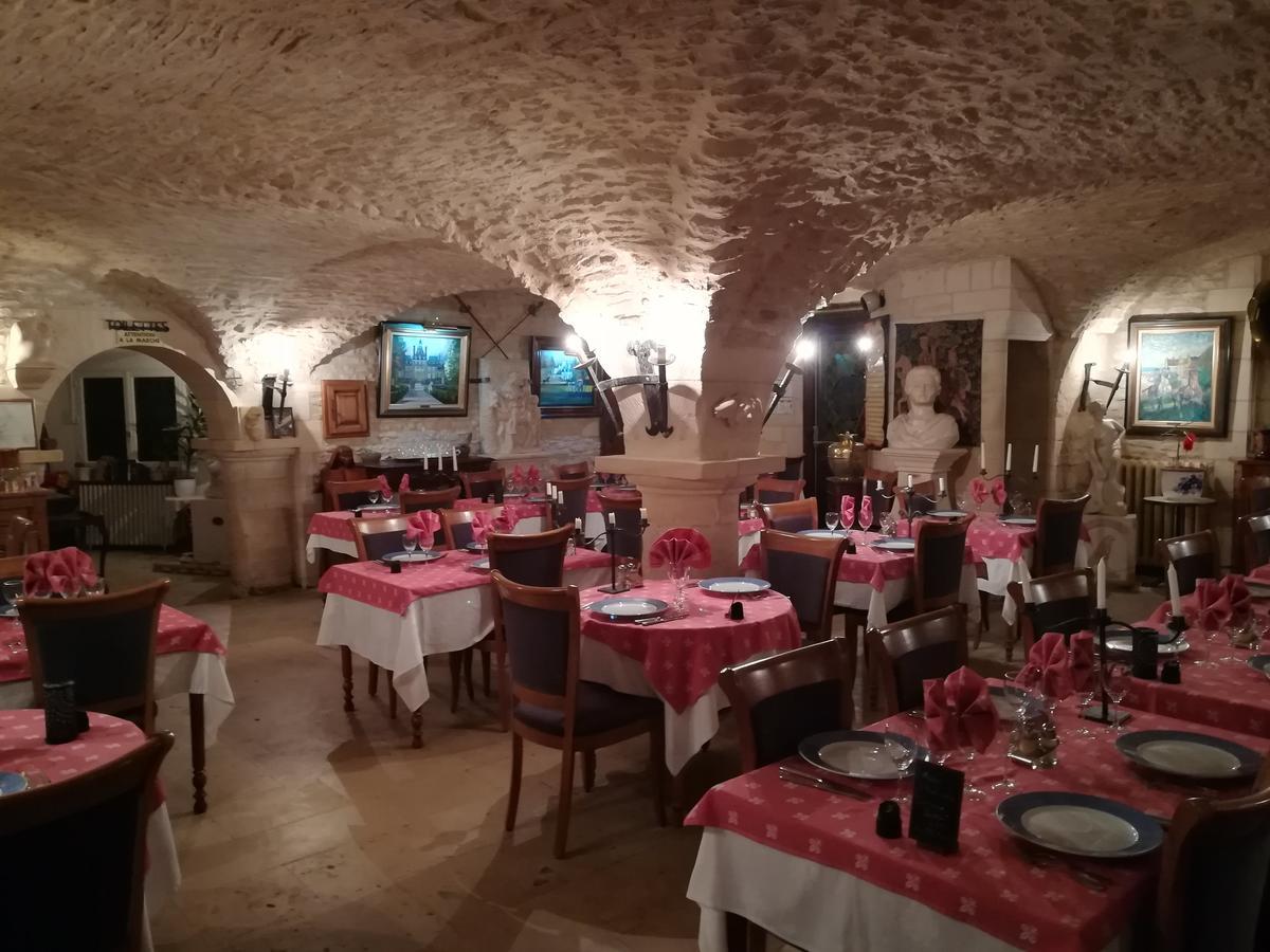 Hostellerie Saint Martin- Logis Hotel Et Restaurant Creully sur Seulles Eksteriør billede