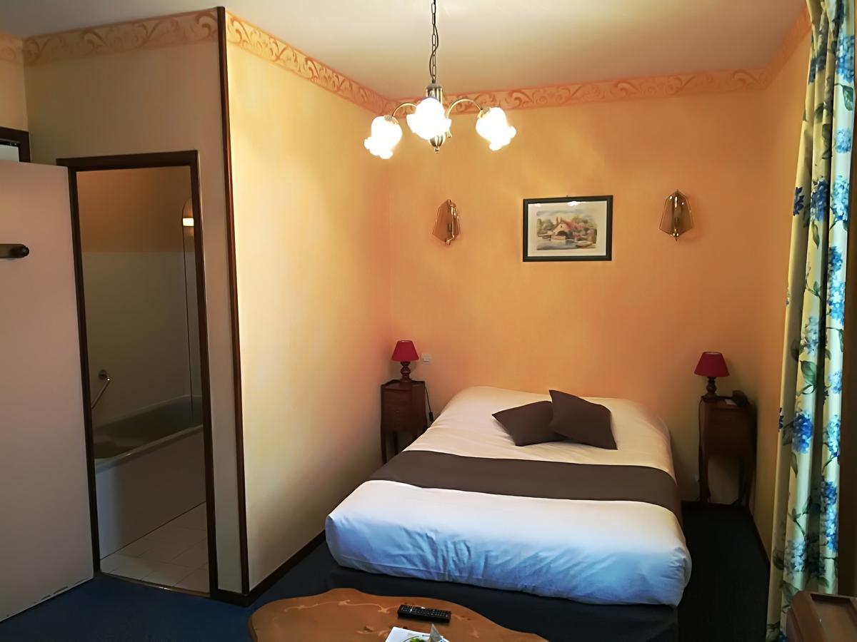 Hostellerie Saint Martin- Logis Hotel Et Restaurant Creully sur Seulles Eksteriør billede