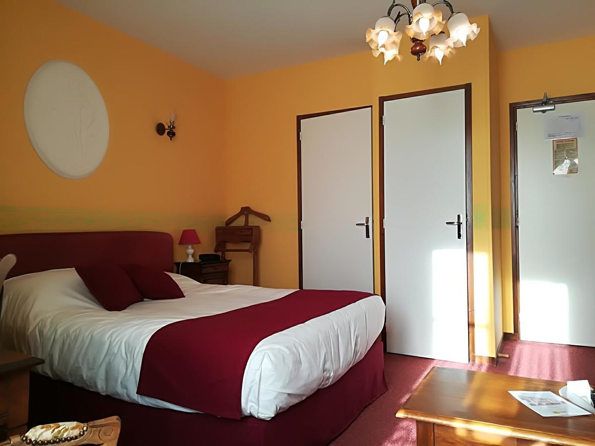 Hostellerie Saint Martin- Logis Hotel Et Restaurant Creully sur Seulles Eksteriør billede