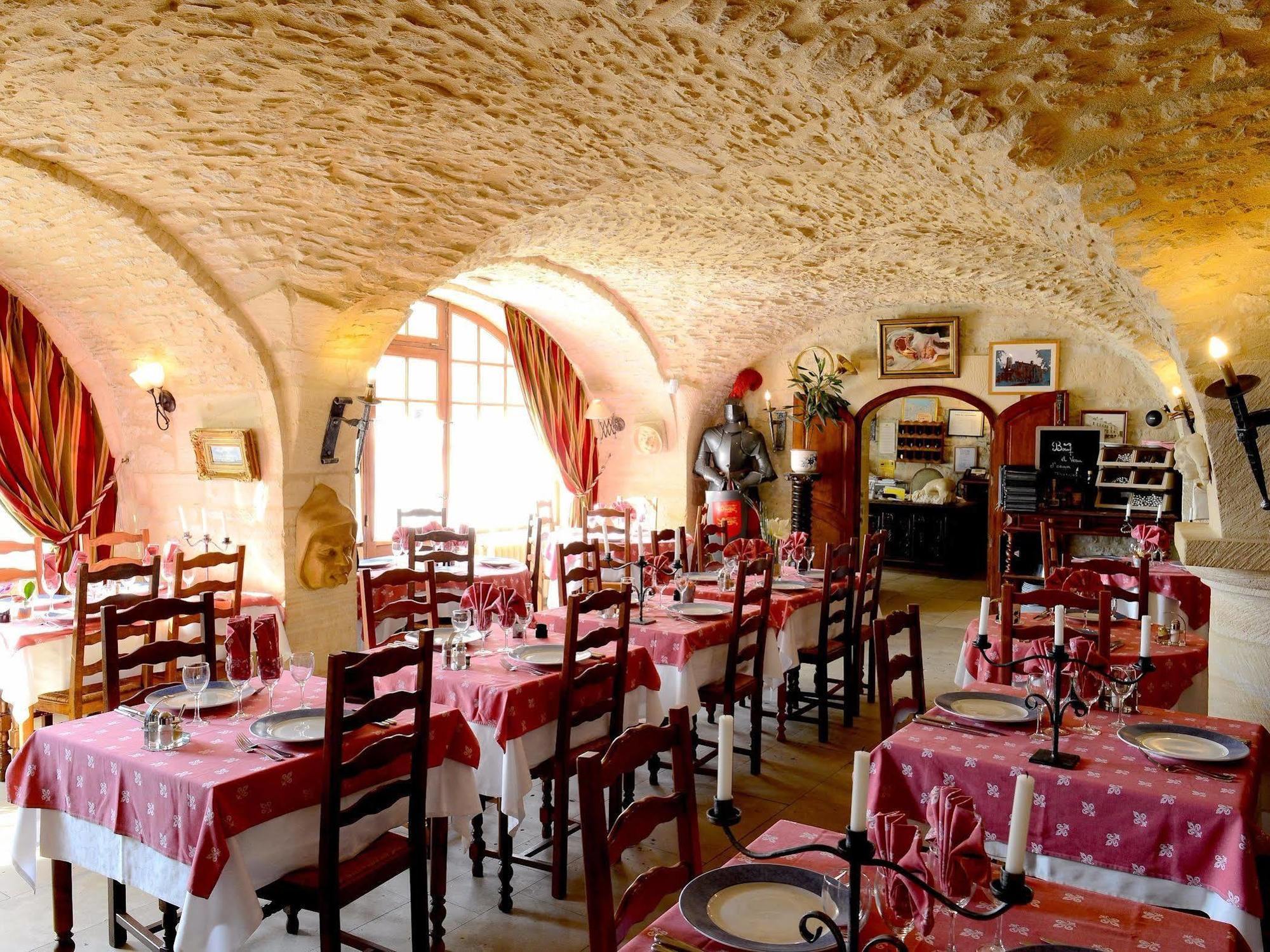 Hostellerie Saint Martin- Logis Hotel Et Restaurant Creully sur Seulles Eksteriør billede